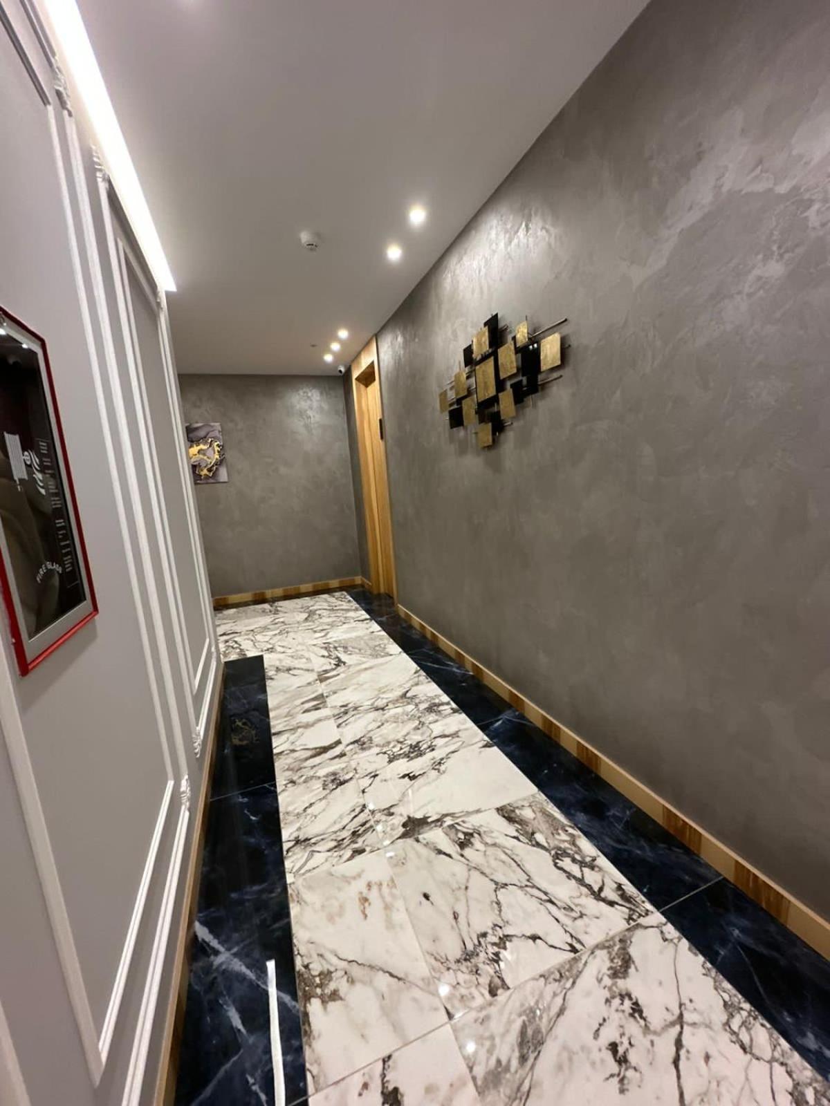 Hotel Ujvara Belsh Exteriér fotografie
